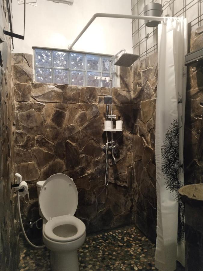 Inn House Homestay Dadapan エクステリア 写真
