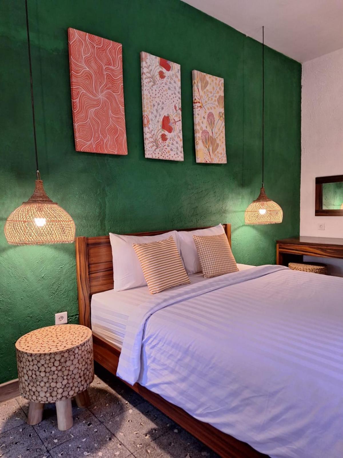 Inn House Homestay Dadapan エクステリア 写真