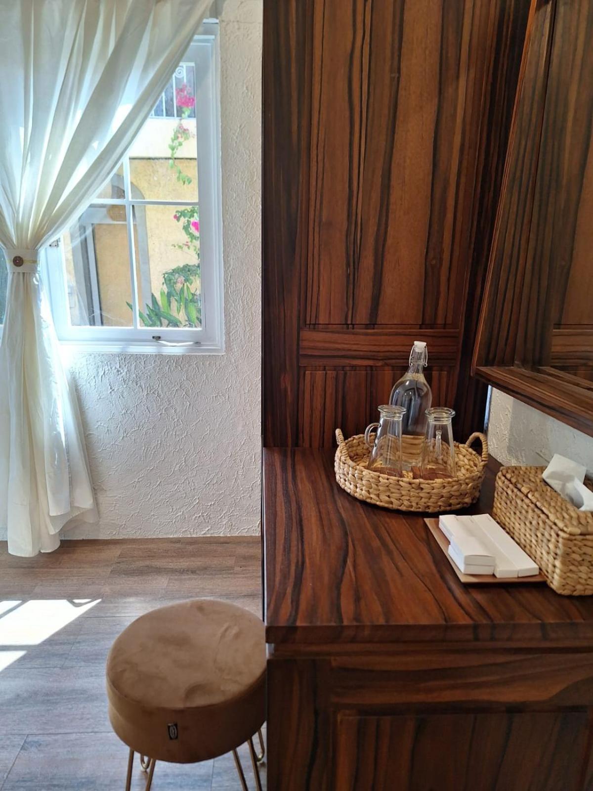 Inn House Homestay Dadapan エクステリア 写真
