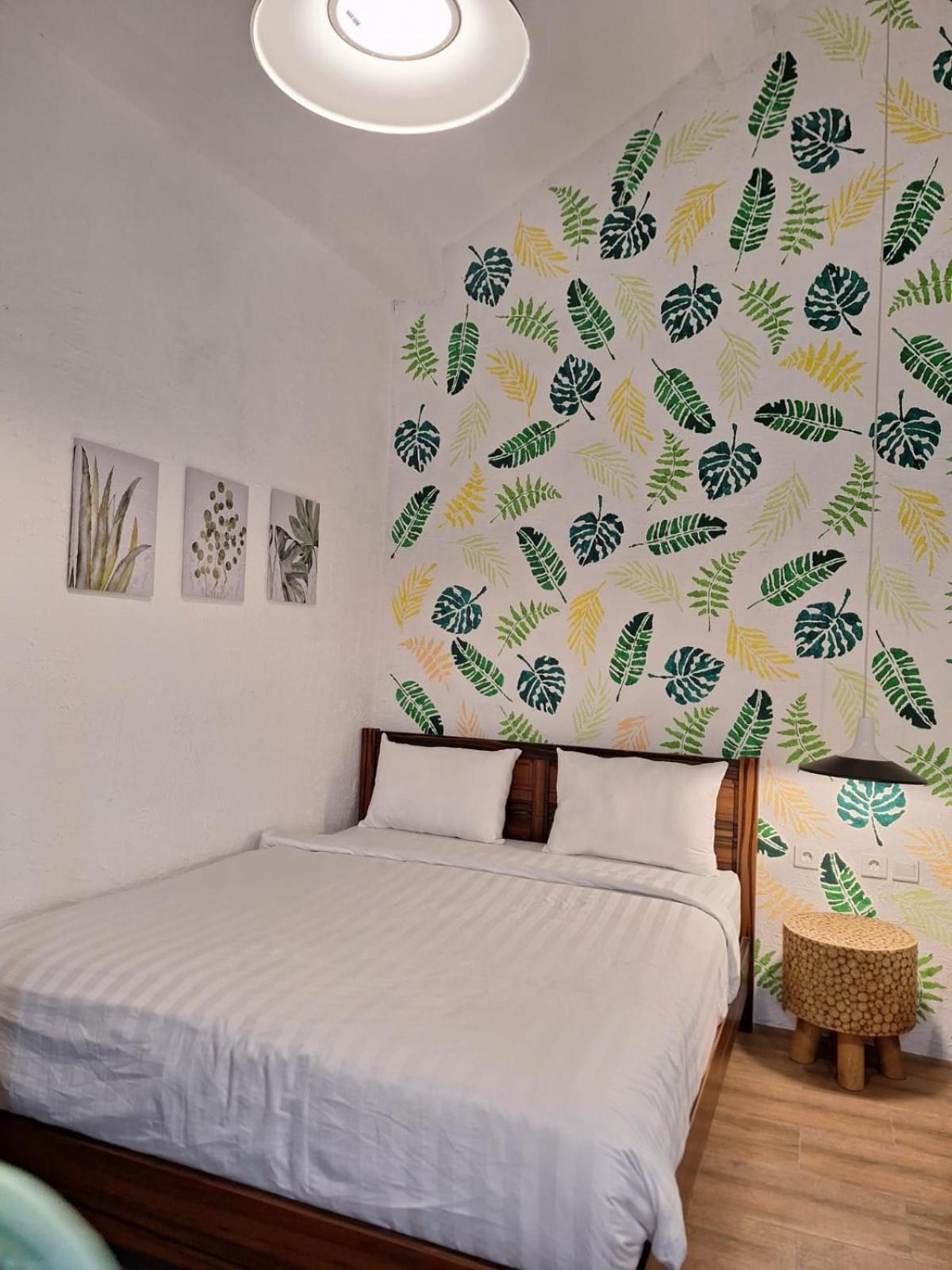 Inn House Homestay Dadapan エクステリア 写真