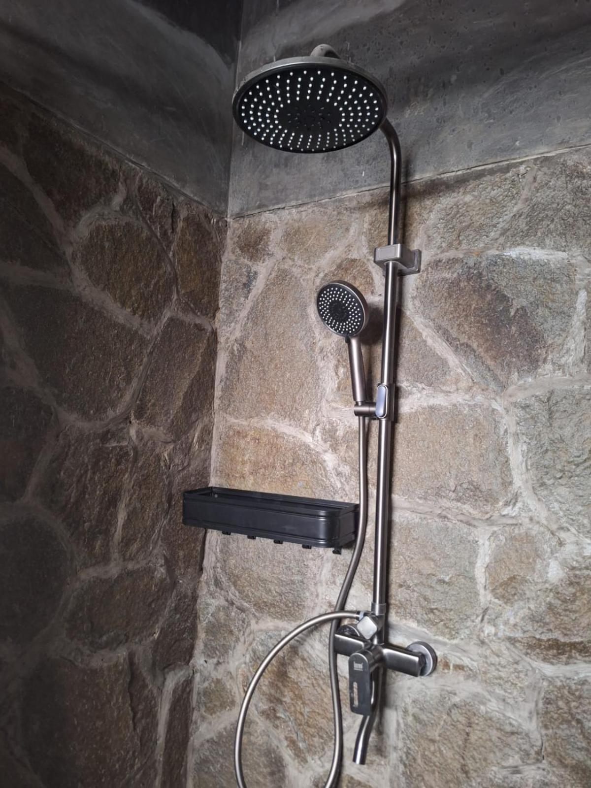 Inn House Homestay Dadapan エクステリア 写真