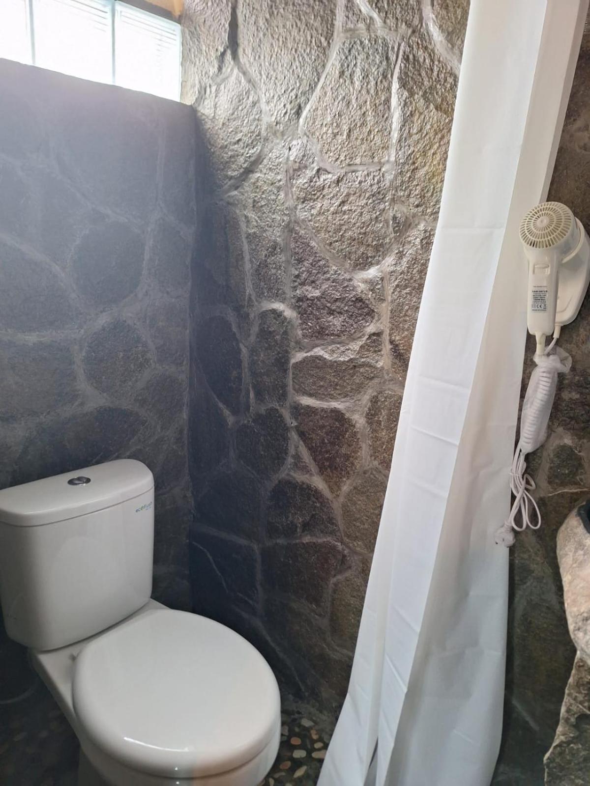 Inn House Homestay Dadapan エクステリア 写真